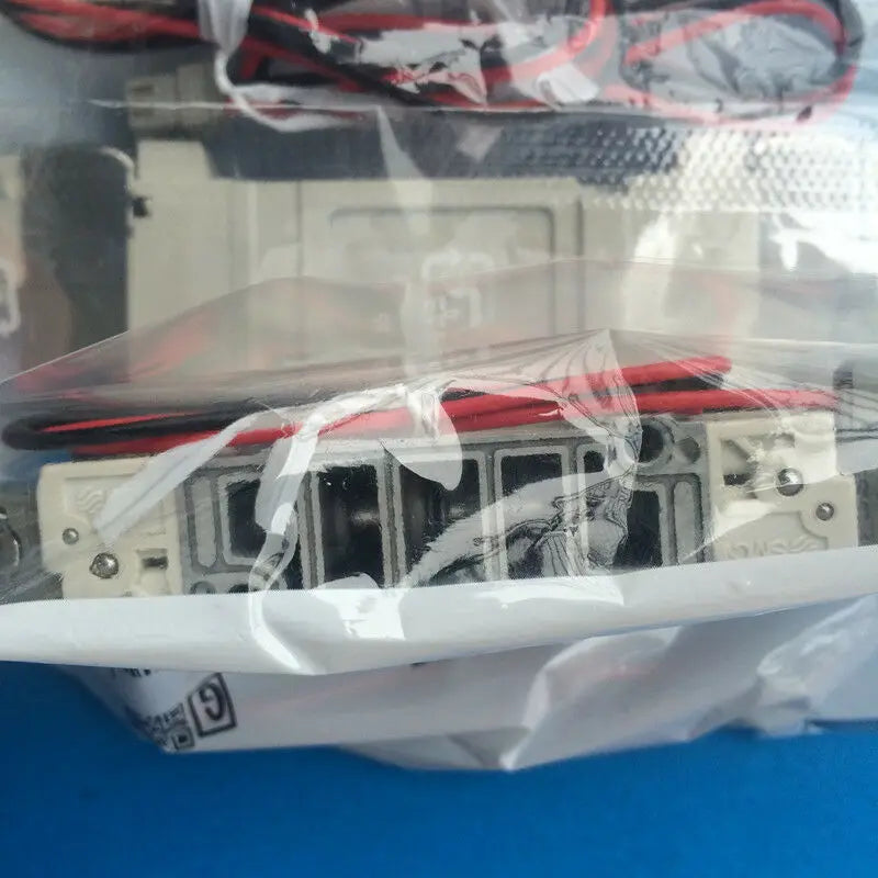 1pc New SMC SY3120-5LZ-C6 free shipping