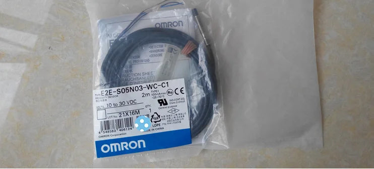 New  Omron   E2E-S05N03-WC-C1  Proximity  Sensor  free shipping