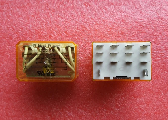 RH4B-U RH4BU 1PCS NEW IDEC Relay 220VAC free shipping