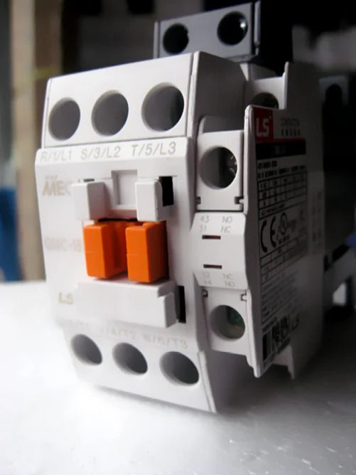 GMC-18 GMC18 AC220V 1PC New LS (LG) Contactor free shipping
