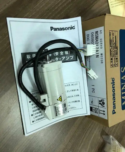 1PC new in box New Panasonic Motor MSMA012A1N Freeshiping