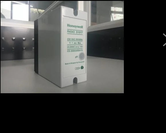 New Honeywell R4343D1017 Flame detector free shipping