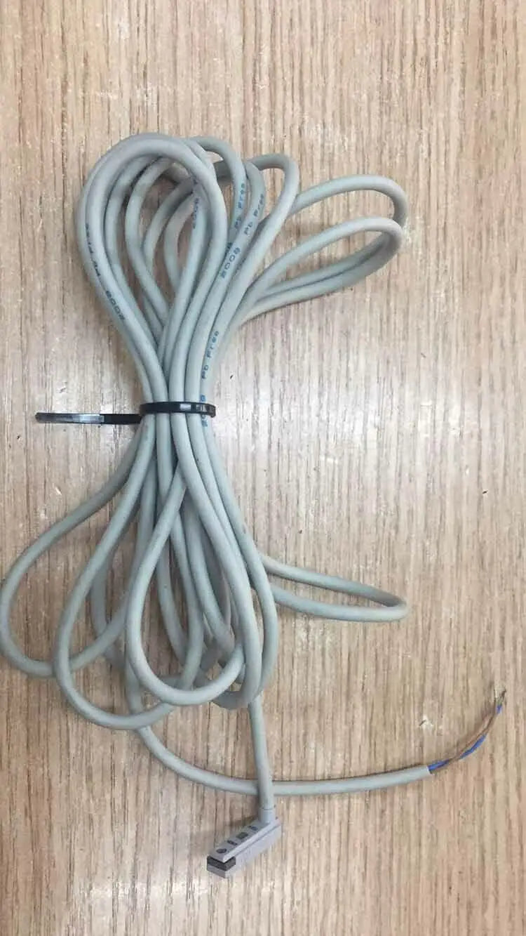 1PC  NEW  CKD   SW-T0V    SW-TOV    free  shipping