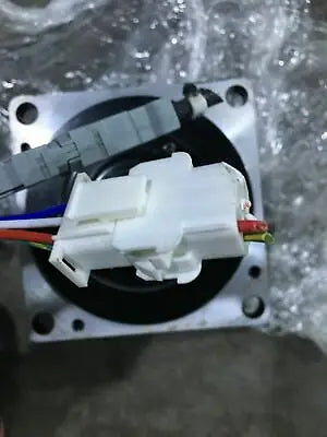 1pc new Yaskawa SGMPS-15ACA2C 1.5KW