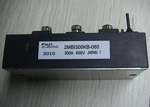 2MBI300KB-060 2MBI300KB060 1pcs New Fuji IGBT module free shipping