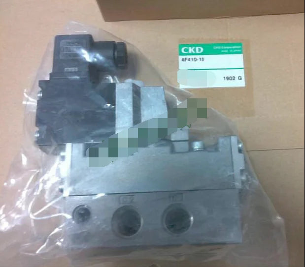 1PC  NEW  CKD   4F410-10-AC110V    4F410-10  AC110V   free  shipping