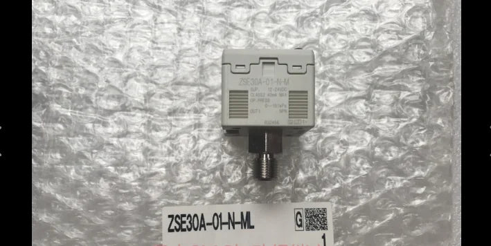 New SMC ZSE30A-01-N-ML Pressure switch free shipping