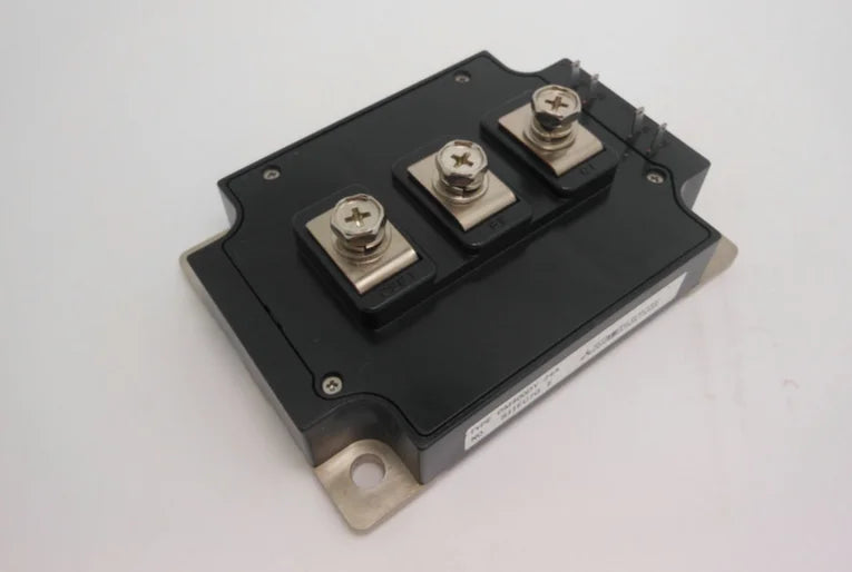 CM400DY-24A CM400DY24A 1pcs New MITSUBISHI IGBT MODULE free shipping
