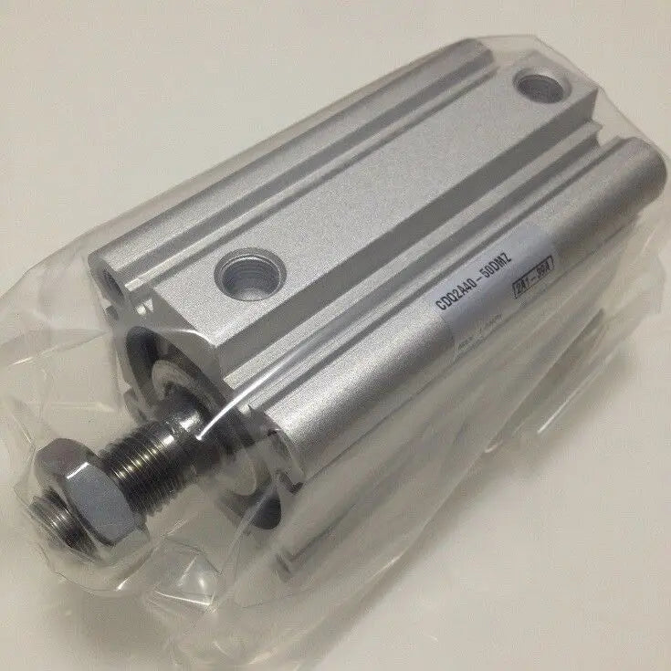 NEW  SMC  CDQ2A40-50DMZ  cylinder  free shipping