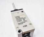 HL-5300 HL 5300 1PC New OMRON Limit Switch free shipping