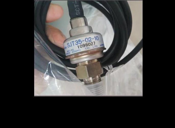 New YUKEN Pressure Sensor SJT35-02-10 free shipping
