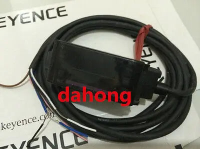 1PC KEYENCE Digital Optical Fiber Amplifier NEW IN BOX AP-V80 APV80