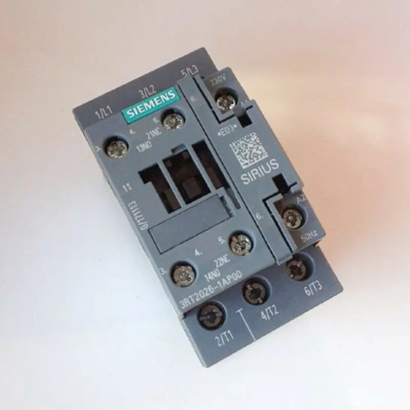 New Siemens 3RT2026-1AP00 contactor free shipping