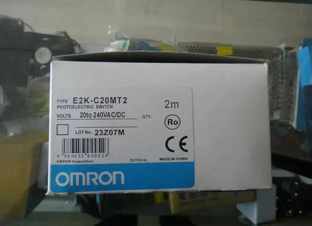 E2K-C20MT2 E2KC20MT2 New Omron capacitive approach switch free shipping