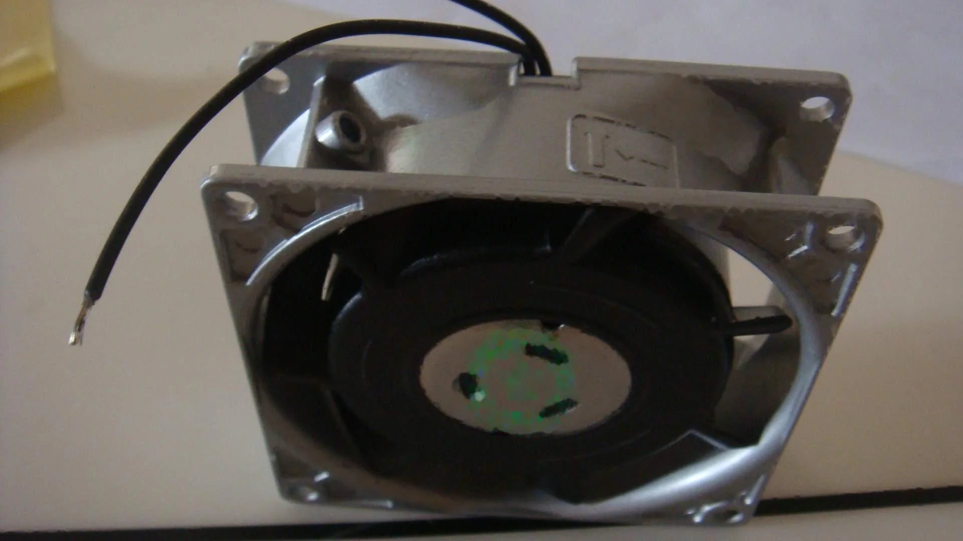 1pc new fan UP80B10 100V 7/6W STYLEFAN 80*80*25 freeship