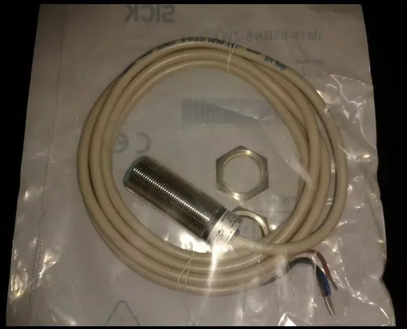 IM18-05BNS-ZW1 IM18 05BNS ZW1 New SICK proximity switch free shipping