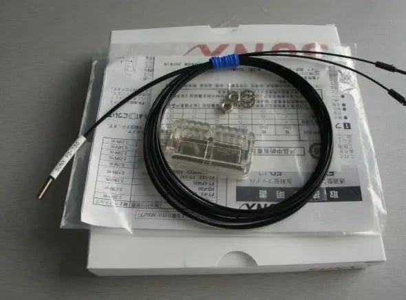 FD-T80 FDT80 1PCS NEW Sunx Fiber Optic Sensor free shipping