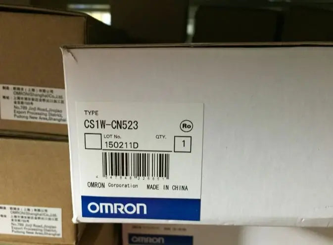 CS1W-CN523 CS1WCN523 1pcs Omron Connect Cable NEW IN BOX free shipping