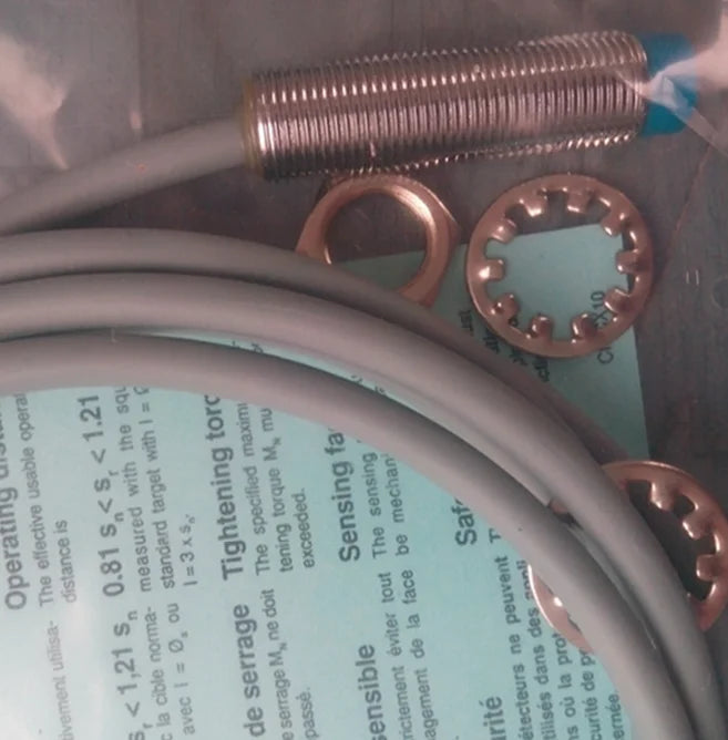 DW-AD-631-M12 1 PCS New Contrinex Proximity Switch free ship
