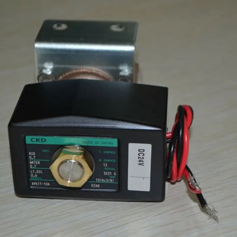 1PC  NEW   CKD   ADK11-10A-02E-DC24V  ADK11-10A-02E  DC24V   free  shipping