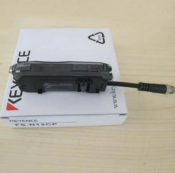 FS-N12CP FS N12CP 1PC New in box KEYENCE free shipping
