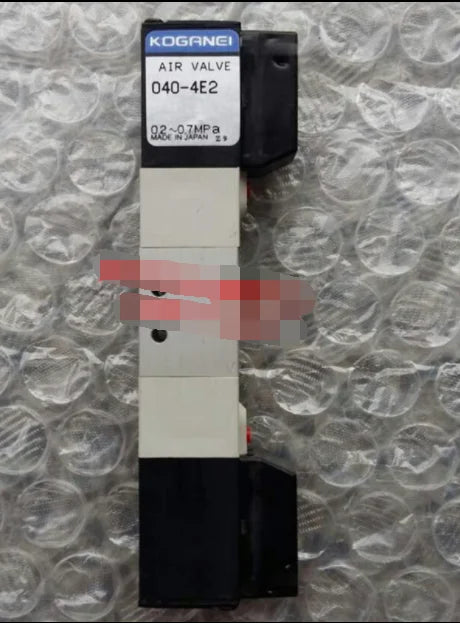 1PC  USED   KOGANEI  040-4E2    free  shipping