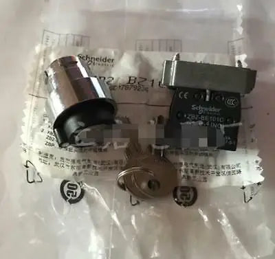 1PC NEW Schneider XB2-BG21C XB2 BG21C Free Shipping