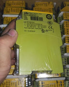 1PC New  PILZ PNOZ X1 PNOZX1  free shipping 774300
