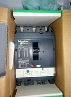 LV429840 1PCS NEW Schneider/Merlin Gerin Circuit Breaker free shipping