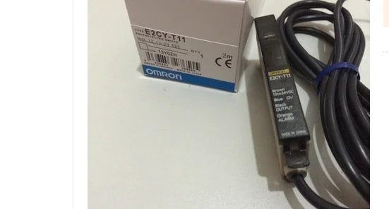 1PC  NEW    OMRON    E2CY-T11    free  shipping