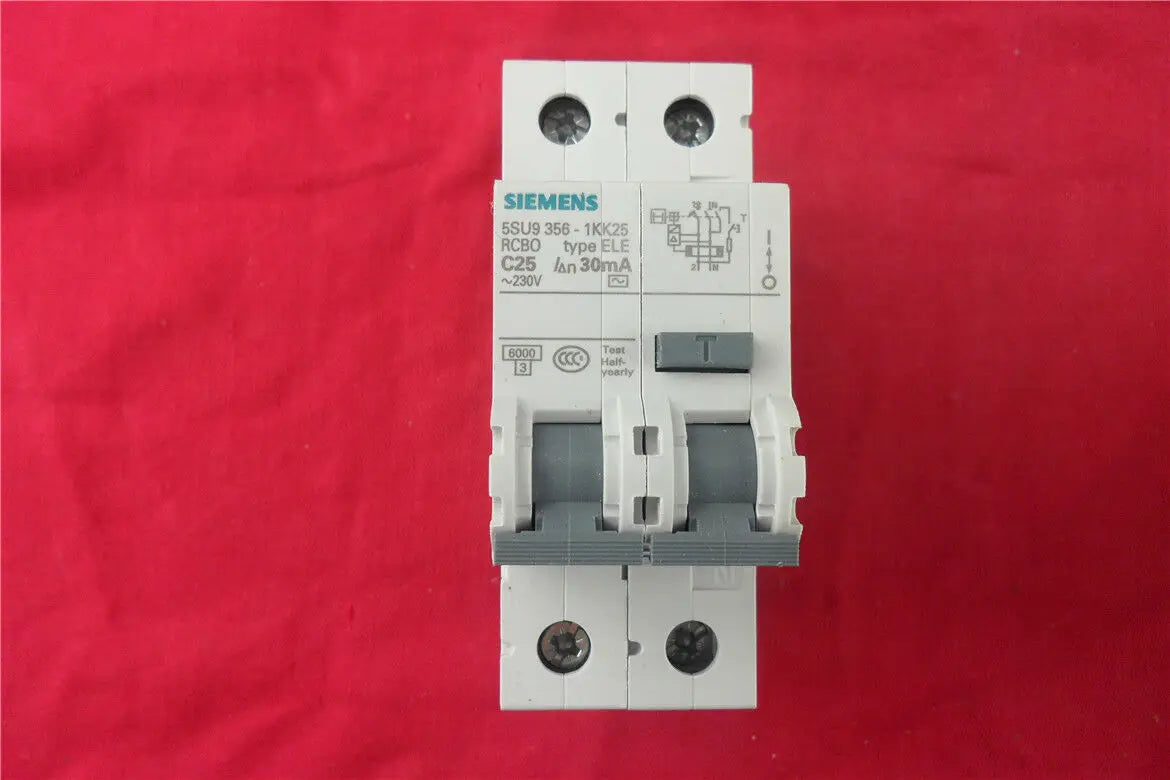1pc      Siemens   5SU9356-1KK25  1P+N25A  circuit  breaker  free shipping