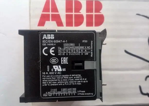 B7-30-10-P 24V 1PC New ABB auxiliary contacts free shipping