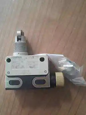 D4E-1B20N D4E1B20 1PC New In Box Omron Limit Switch free shipping