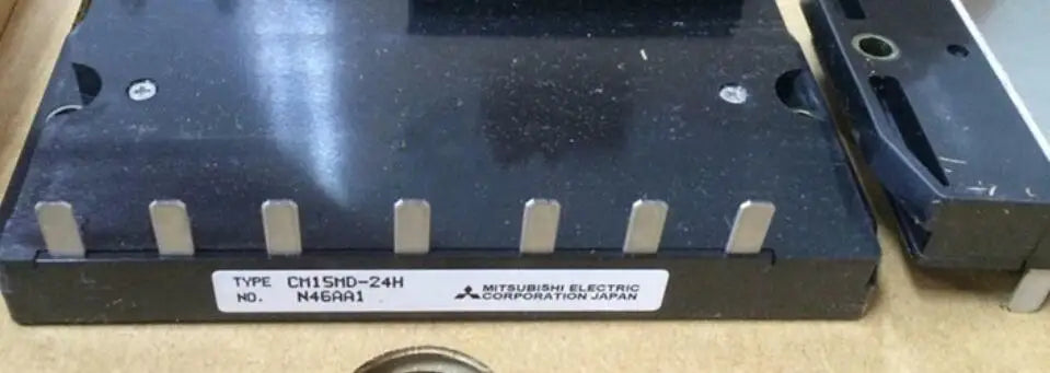 NEW MITSUBISHI 1PCS CM15MD-24H CM15MD24H MOSFET Free shipping