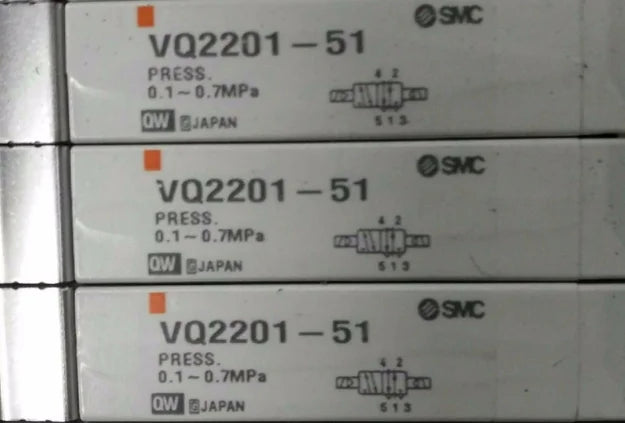 New SMC VQ2201-51 Solenoid valve free shipping