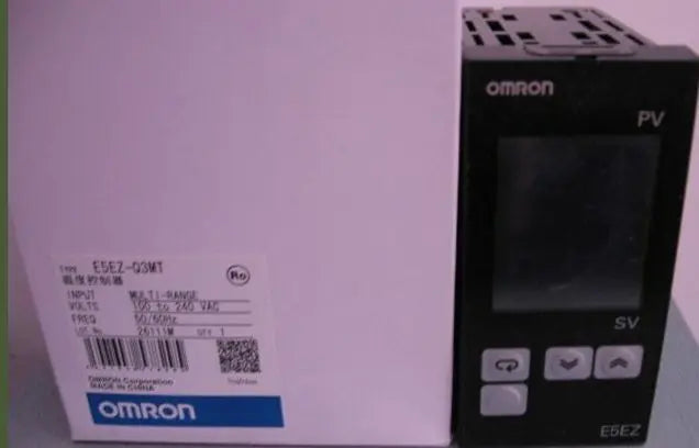 E5EZ-Q3MT E5EZQ3MT New Omron Temperature Controller 100-240VAC free shipping