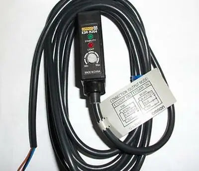 OMRON E3R-R2E4 12-24VDC NEW IN BOX