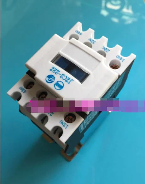 1PC  NEW   Tianshui 213   JZC3-22Z   DC220V   free  shipping