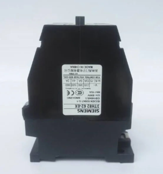 1PC  NEW   SIEMENS   3TH8262-0XB0  24V   free shipping