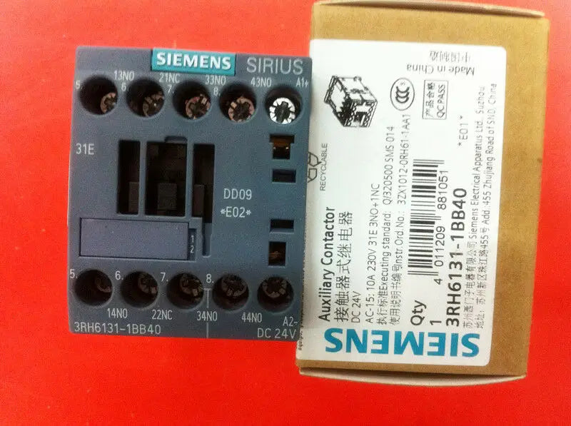 1pc     Siemens   3RH6131-1BB40  DC220V   Intermediate relay  free shipping