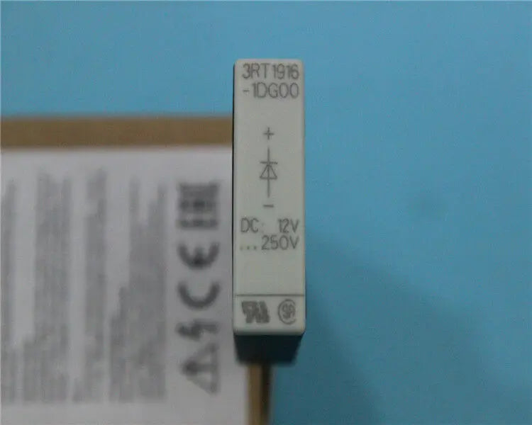 3RT1916-1DG00 3RT1 916-1DG00 1PC NEW SIEMENS