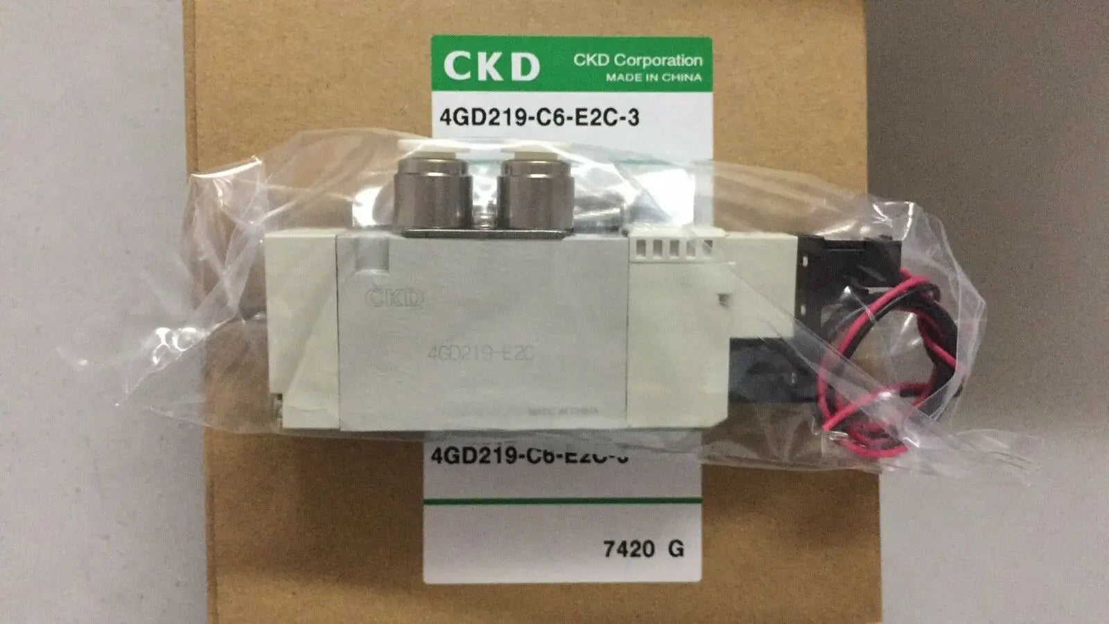 New CKD 4GD219-C6-E2C-3 Solenoid valve free shipping
