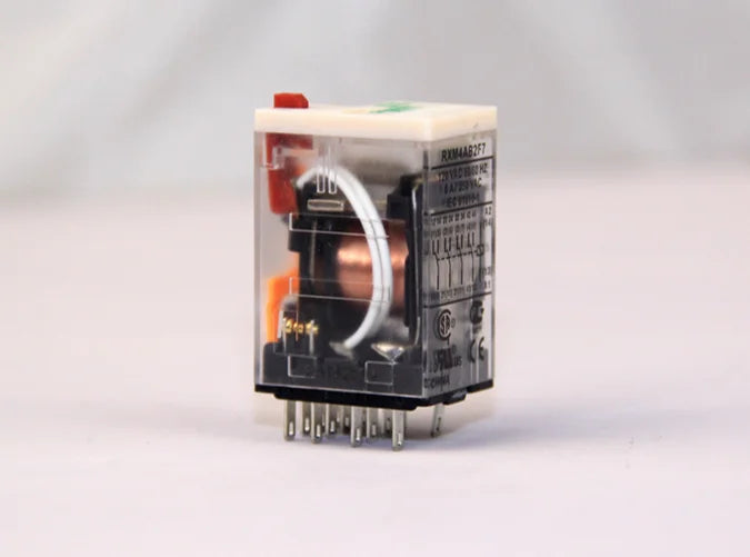 RXM4AB2F7 1PCS NEW Schneider Relay free shipping