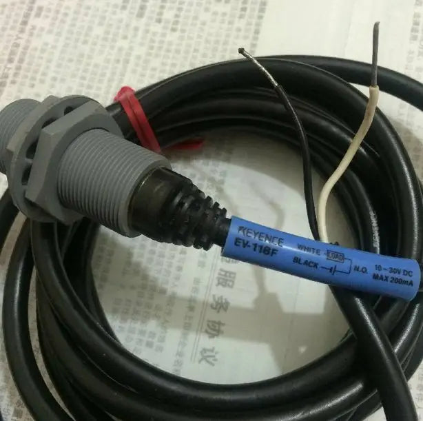 1PC New in box Keyence Spatter Resistan Proximity Switch EV-118F EV 118F