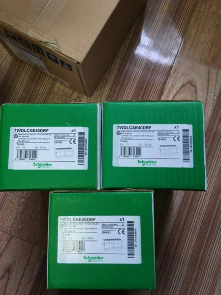 TWDLCAE40DRF 1PCS New In Box Schneider Twido PLC free ship