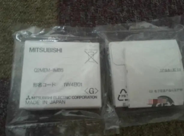 Q2MEM-1MBS Q2MEM 1MBS 1PC NEW Mitsubishi PLC free shipping