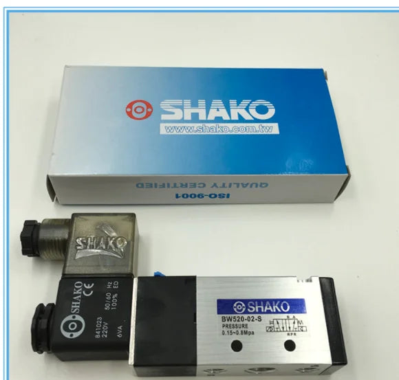 1PC  NEW   SHAKO   BW520-02-S    BW520-02S   AC220V   free  shipping