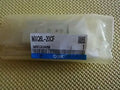 MXQ6L-20CF 1pc NEW SMC cylinder