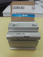 New  SMC  CDQ2B40-20DZ  cylinder  free shipping