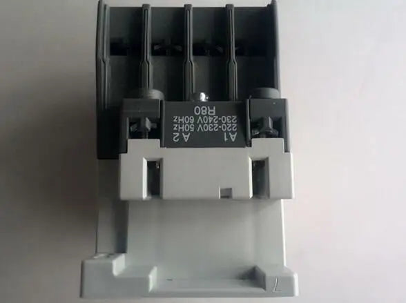 AL26-30-10 24V 1PC New ABB auxiliary contacts free shipping